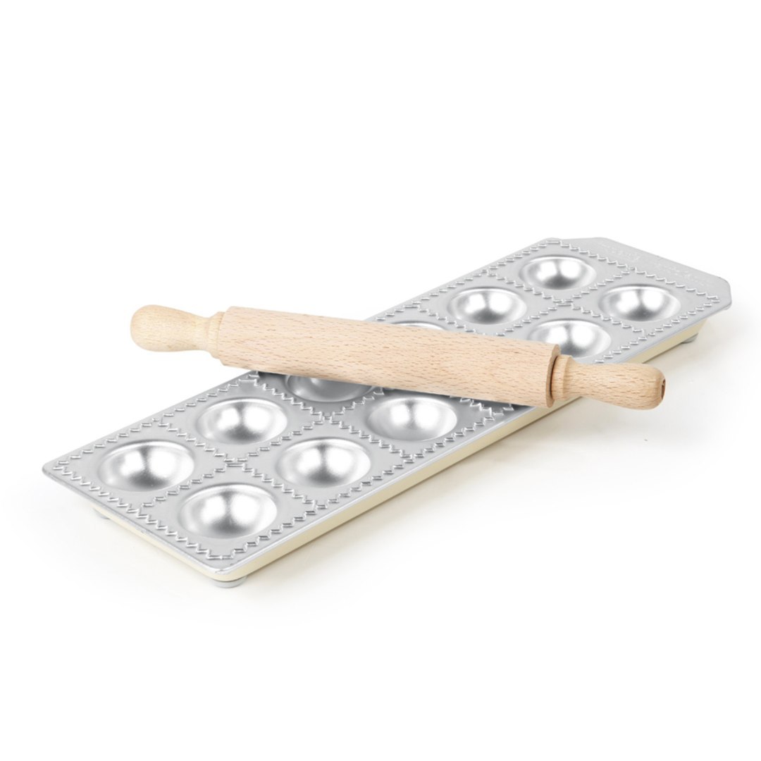Foremka z wałkiem do wyrobu okrągłych pierożków Ravioli 12szt – Hendi 975541 Foremka z wałkiem do wyrobu okrągłych pierożków Ravioli 12szt – Hendi 975541