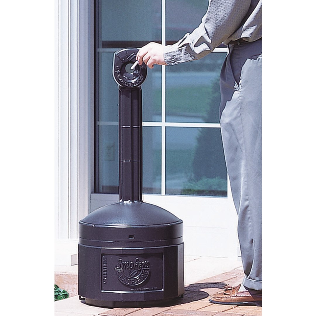 Popielniczka miejska zewnętrzna na stabilnej podstawie poj. 15L śr. 42cm wys. 98cm szara Popielniczka miejska zewnętrzna na stabilnej podstawie poj. 15L śr. 42cm wys. 98cm szara
