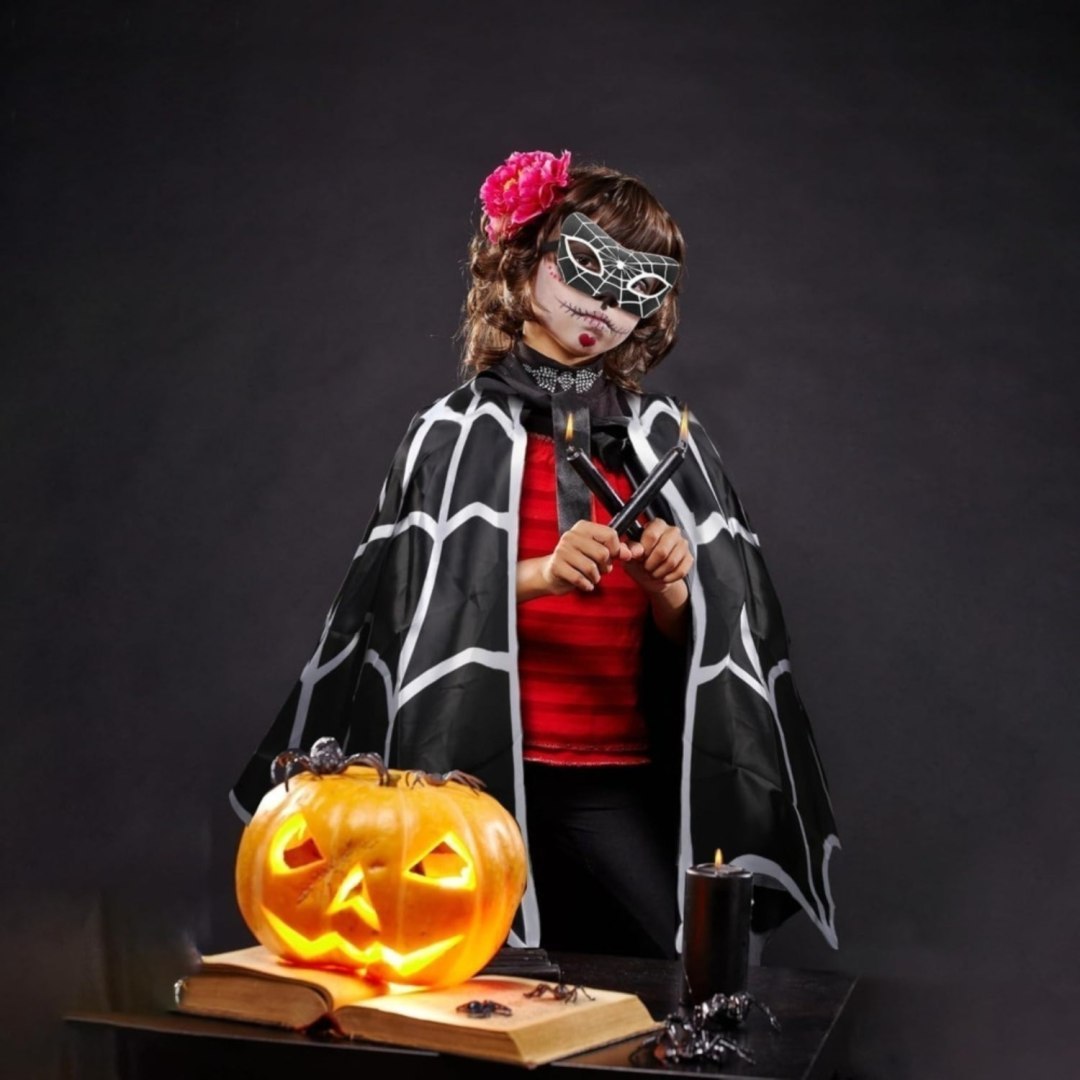 Kostium halloweenowy dwuczęściowy czarno-biały peleryna pająka Kostium halloweenowy dwuczęściowy czarno-biały peleryna pająka