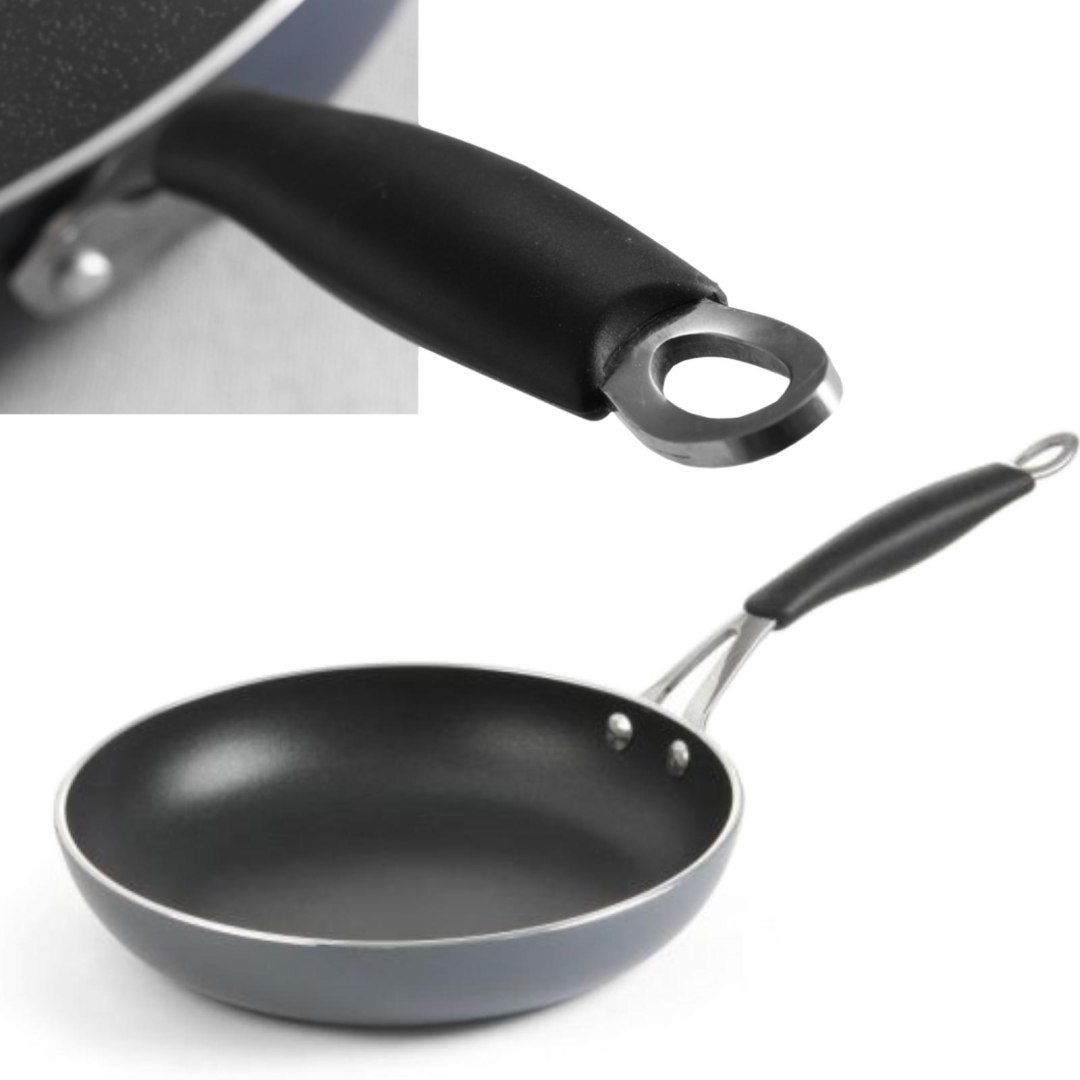 Patelnia aluminiowa z powłoką Teflon Platinum Professional nieprzywierającą śr. 32 cm – Hendi 621158 Patelnia aluminiowa z powłoką Teflon Platinum Professional nieprzywierającą śr. 32 cm – Hendi 621158