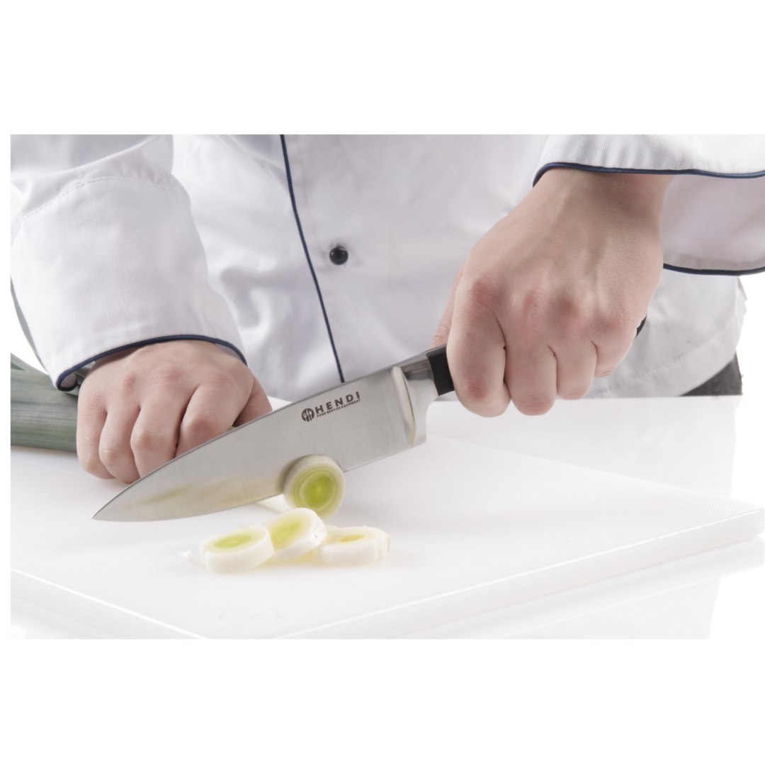 Profesjonalny nóż kucharski szefa kuchni kuty ze stali Kitchen Line 200 mm – Hendi 781319 Profesjonalny nóż kucharski szefa kuchni kuty ze stali Kitchen Line 200 mm – Hendi 781319