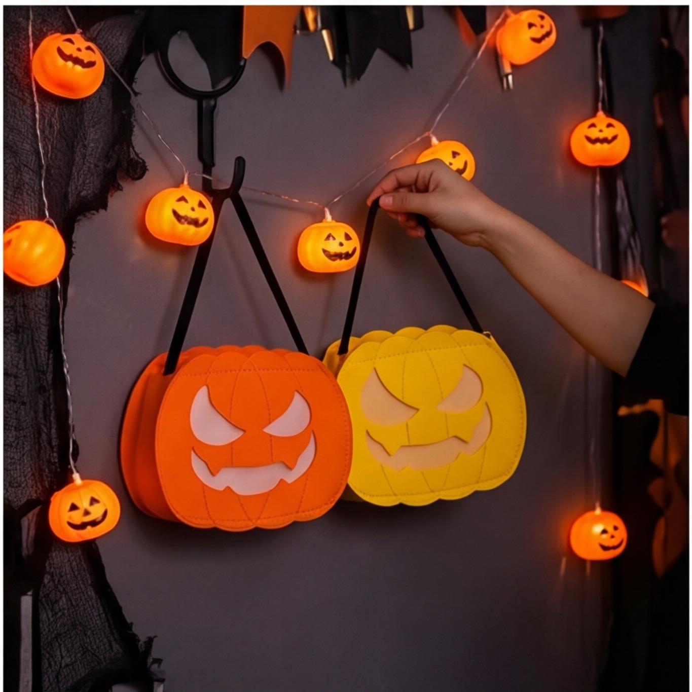 Torby na cukierki na Halloween z filcu, żółte i pomarańczowe, zestaw 2 szt.